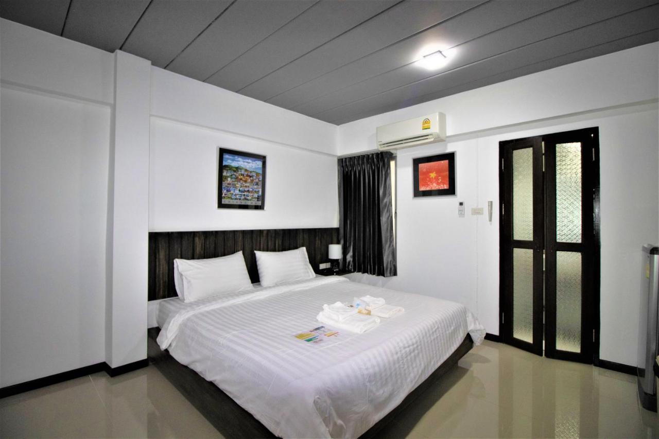 ดิ 168 แกลเลอรี เรสซิเดนซ์ แอนด์ โฮเต็ล Hotel เชียงใหม่ ภายนอก รูปภาพ