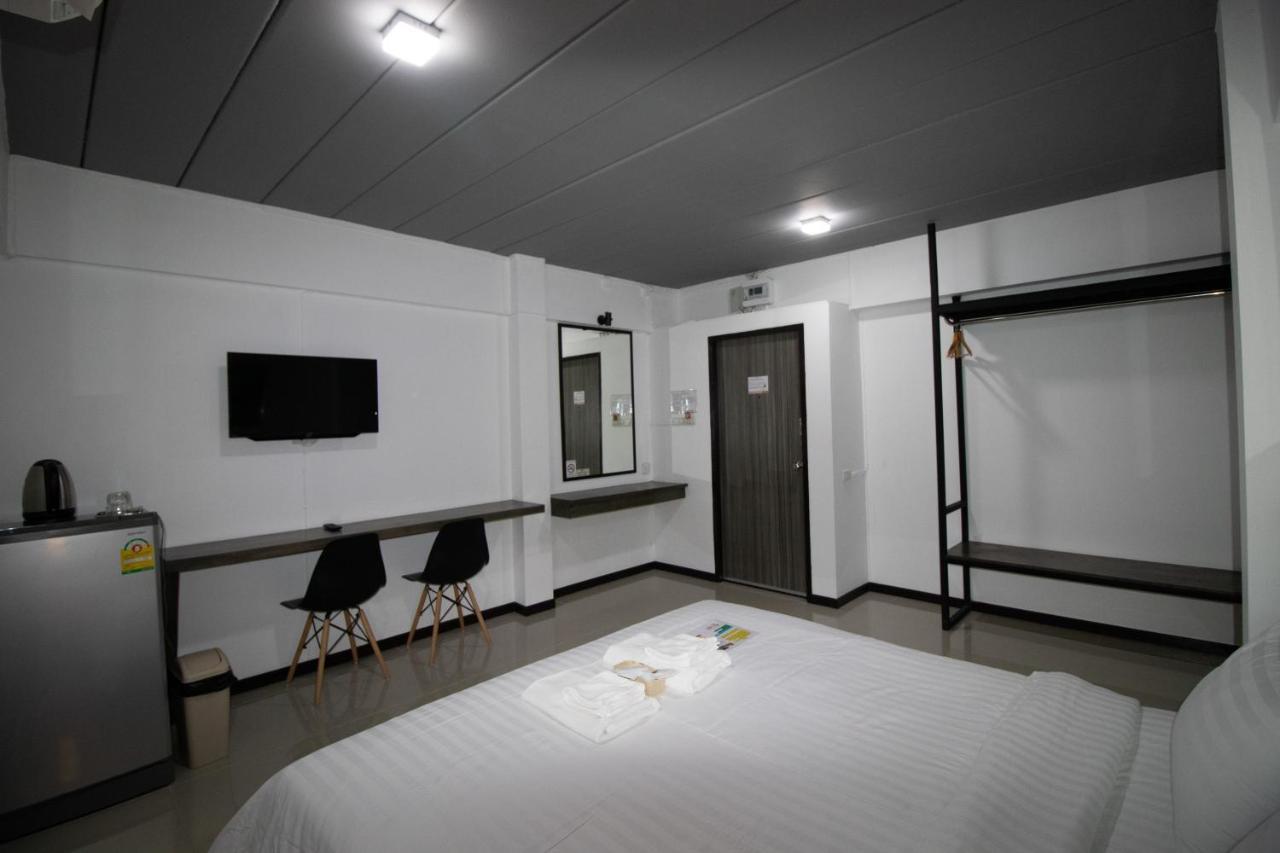 ดิ 168 แกลเลอรี เรสซิเดนซ์ แอนด์ โฮเต็ล Hotel เชียงใหม่ ภายนอก รูปภาพ