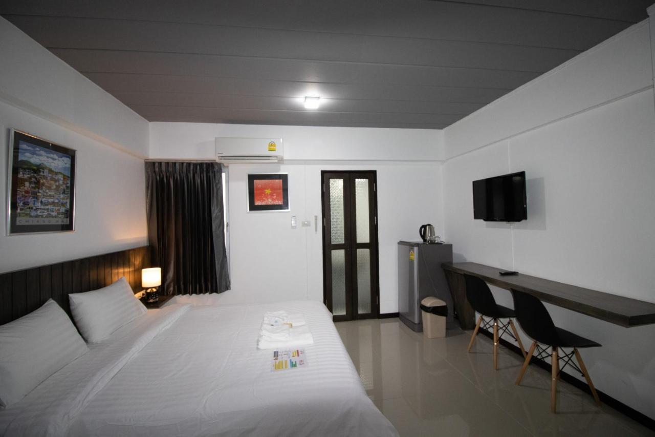 ดิ 168 แกลเลอรี เรสซิเดนซ์ แอนด์ โฮเต็ล Hotel เชียงใหม่ ภายนอก รูปภาพ